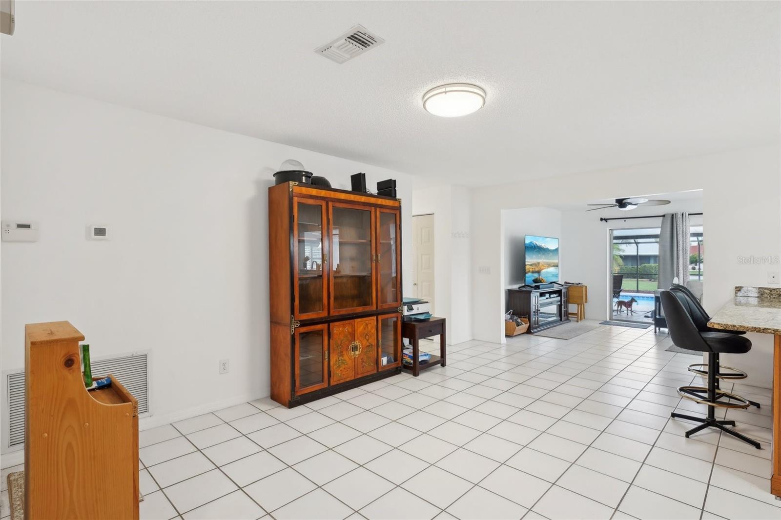 Image 23 of 98 For 202 Grayson Court