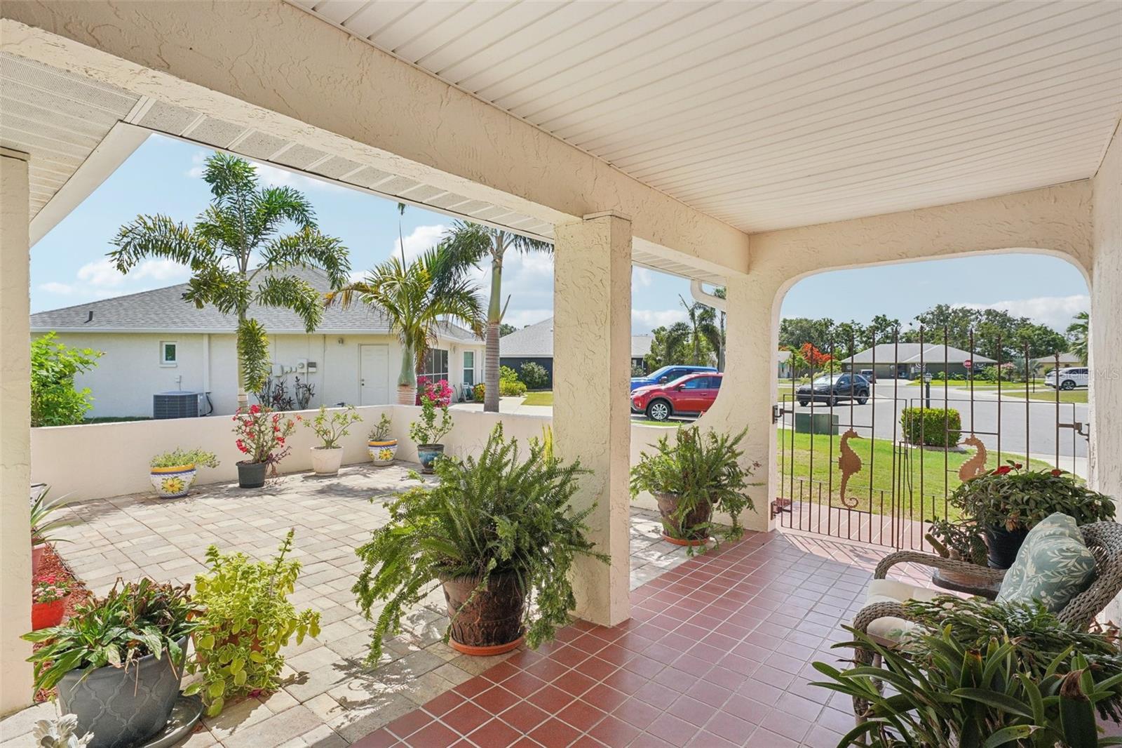 Image 4 of 98 For 202 Grayson Court