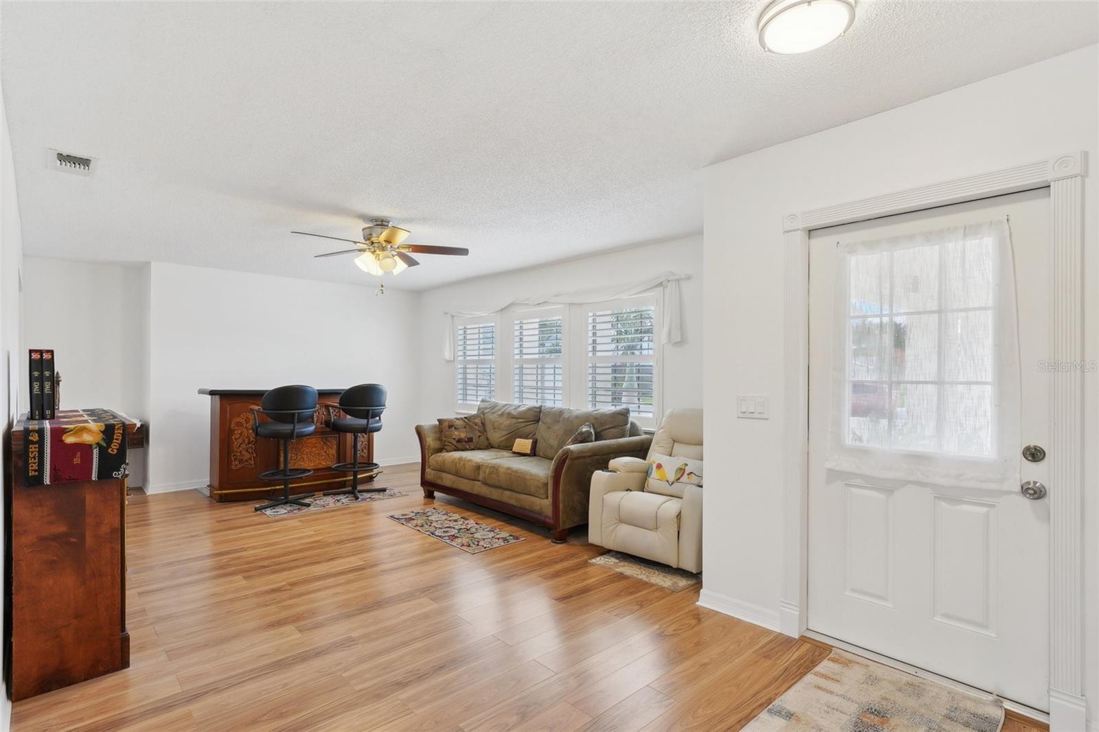 Image 9 of 98 For 202 Grayson Court
