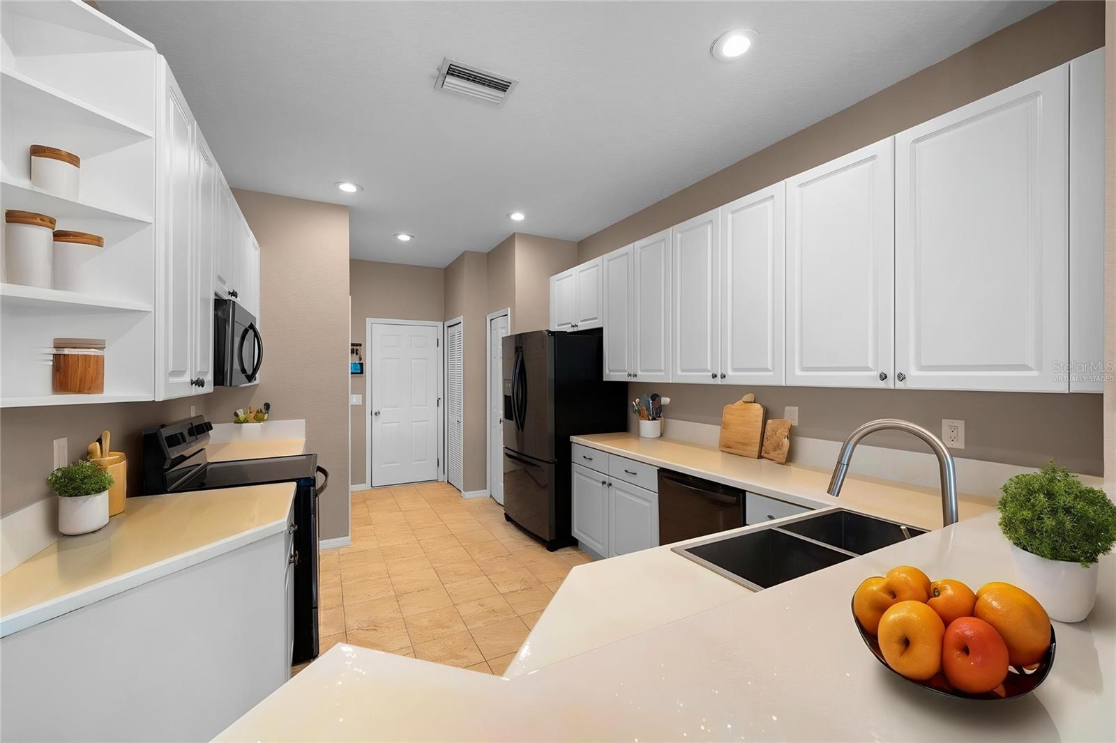 Image 3 of 26 For 11559 Captiva Kay Drive