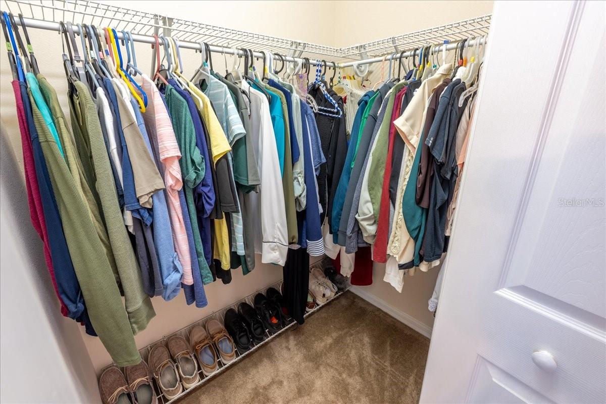 Listing photo id 17 for 2826 Martha Lane