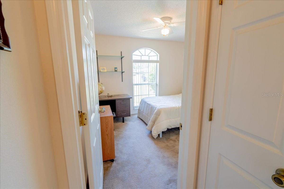 Listing photo id 22 for 2826 Martha Lane