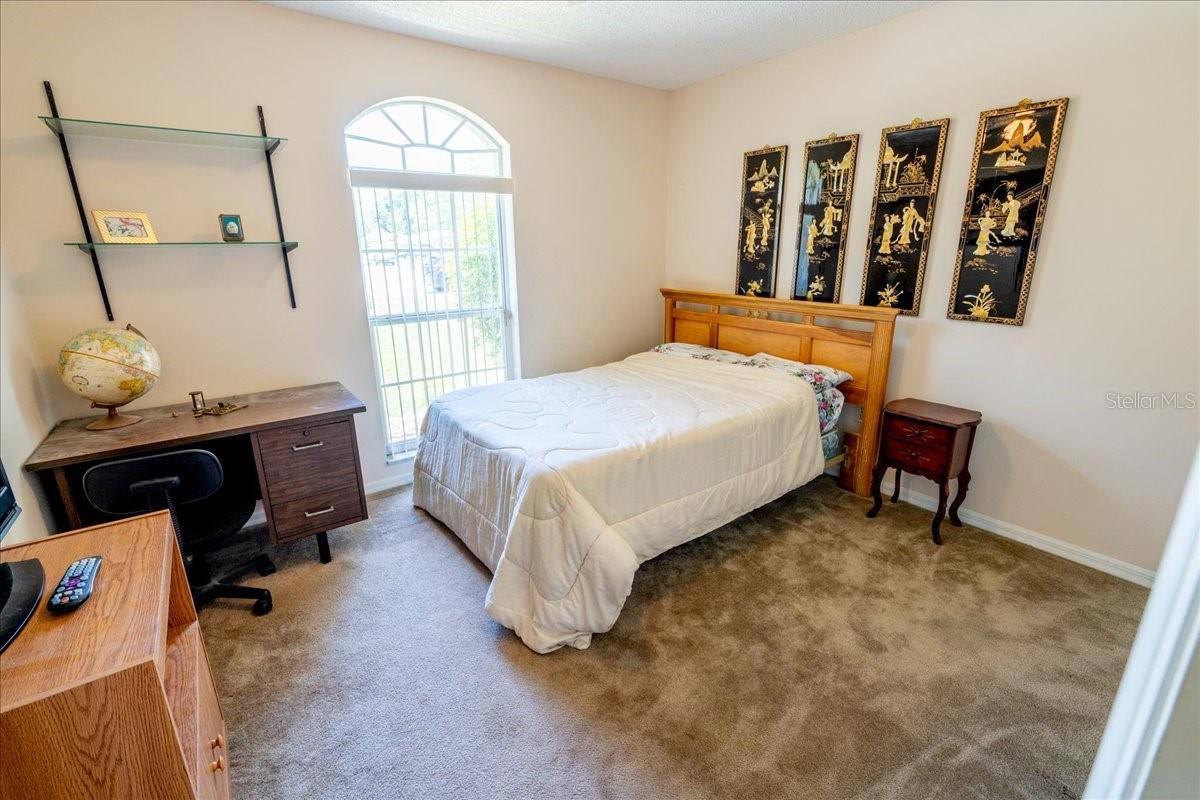Listing photo id 23 for 2826 Martha Lane