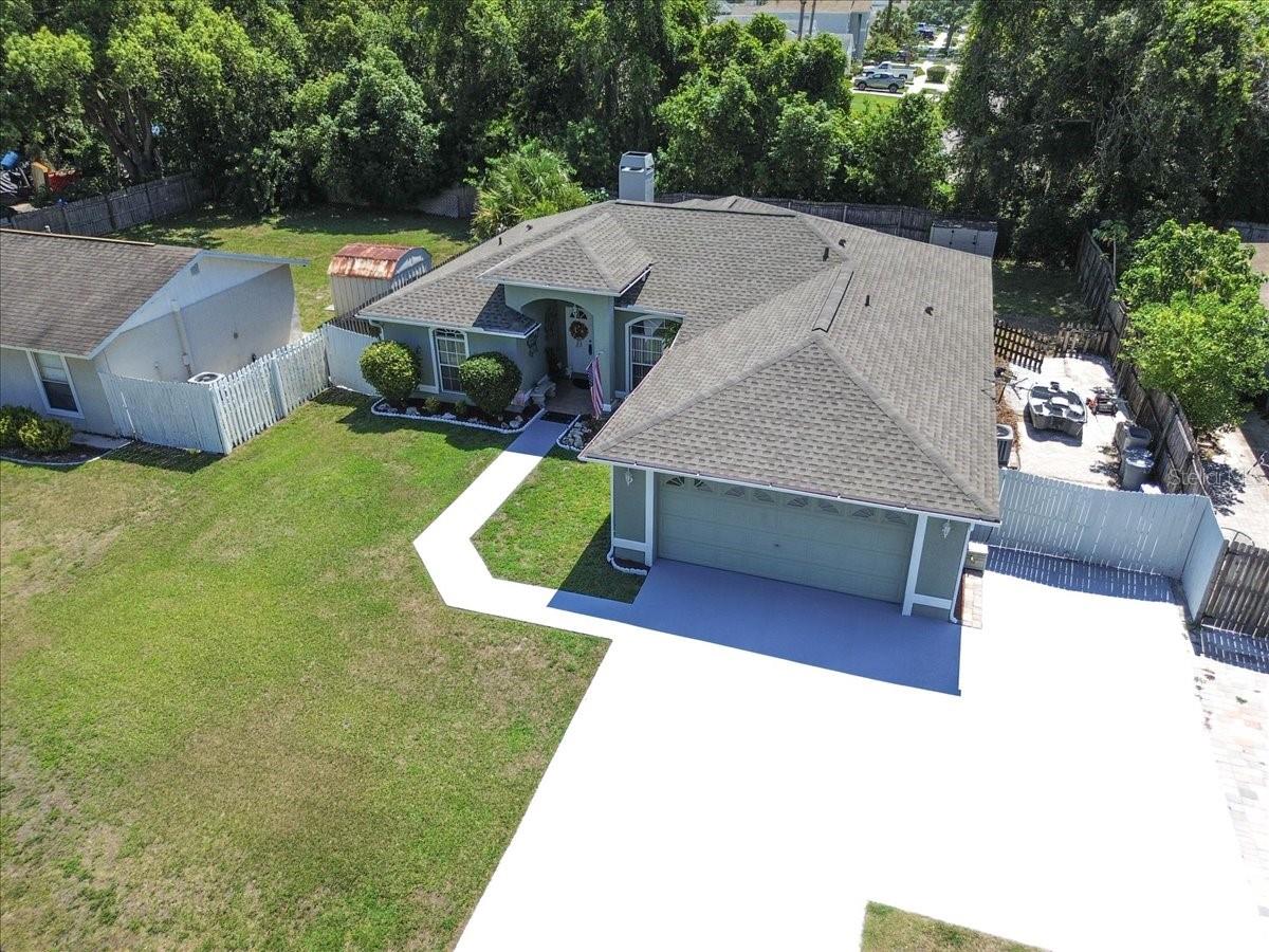 Listing photo id 37 for 2826 Martha Lane
