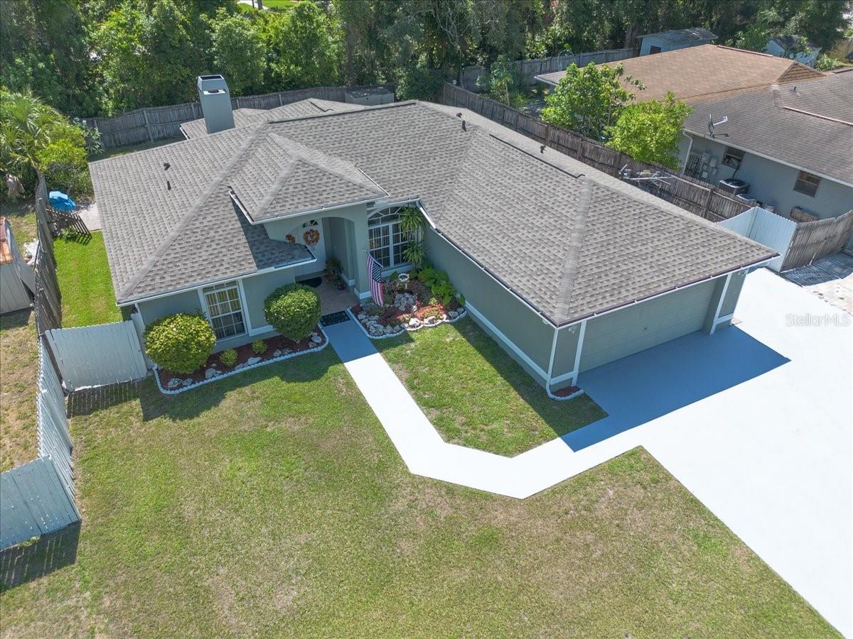 Listing photo id 38 for 2826 Martha Lane