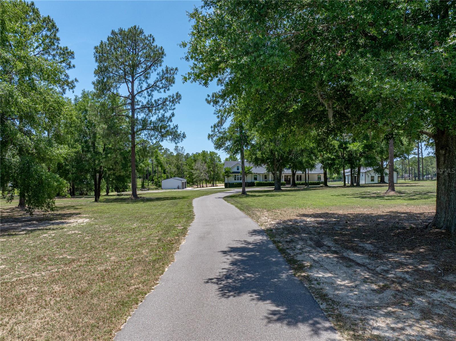 Image 4 of 89 For 18577 Clay Hill Road