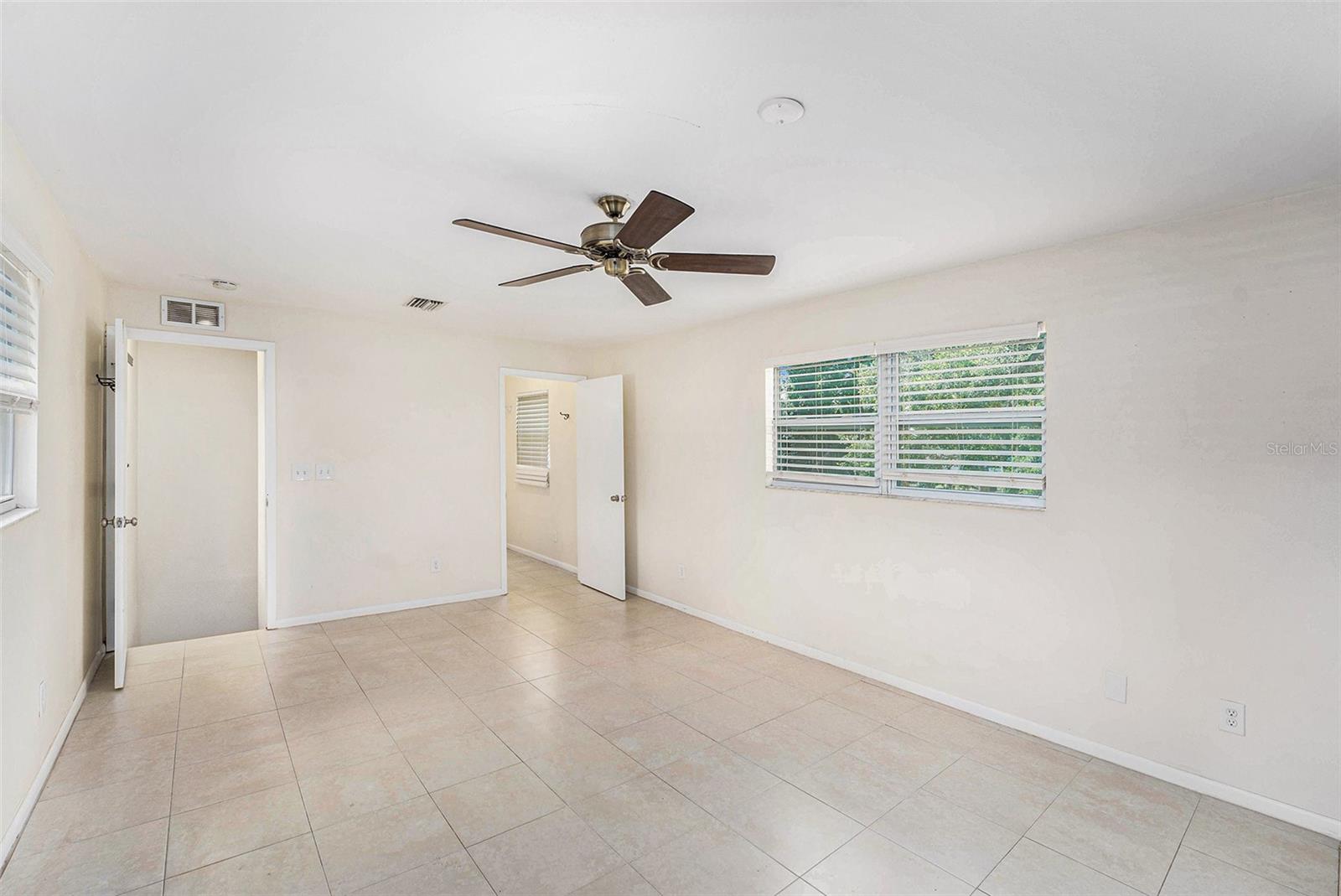 Image 12 of 30 For 6024 90th Avenue N