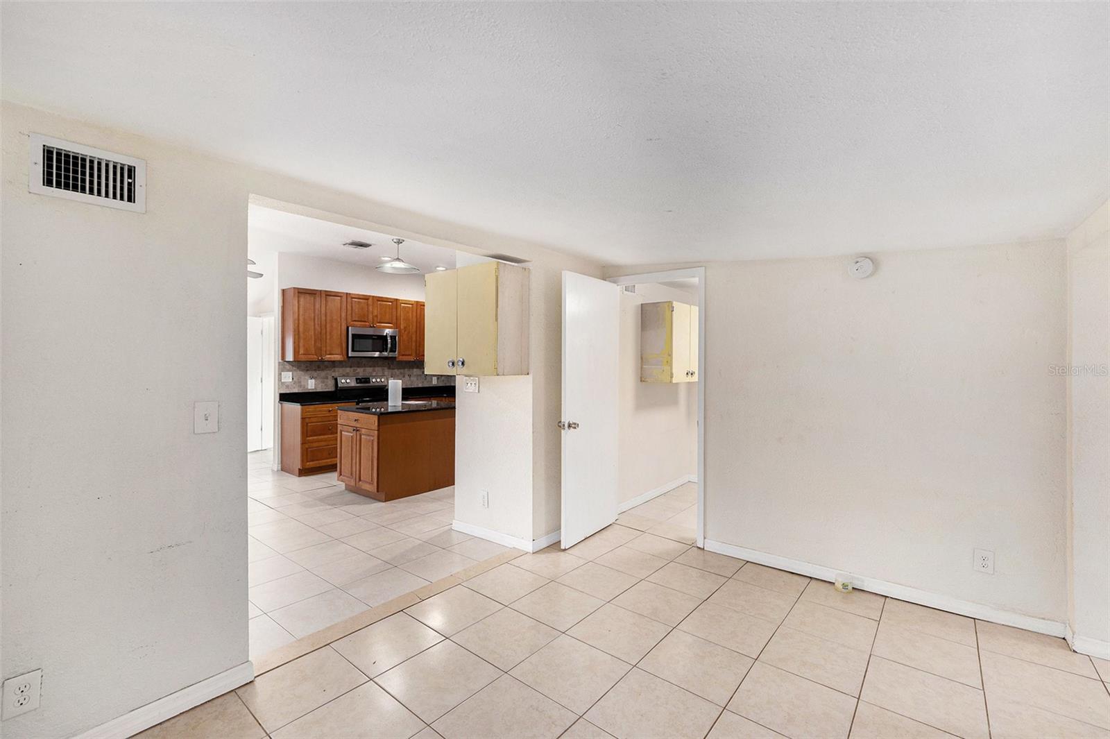 Image 7 of 30 For 6024 90th Avenue N