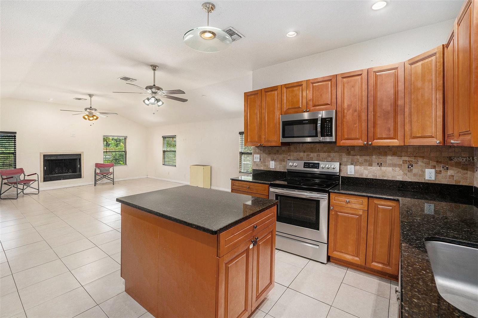 Image 9 of 30 For 6024 90th Avenue N