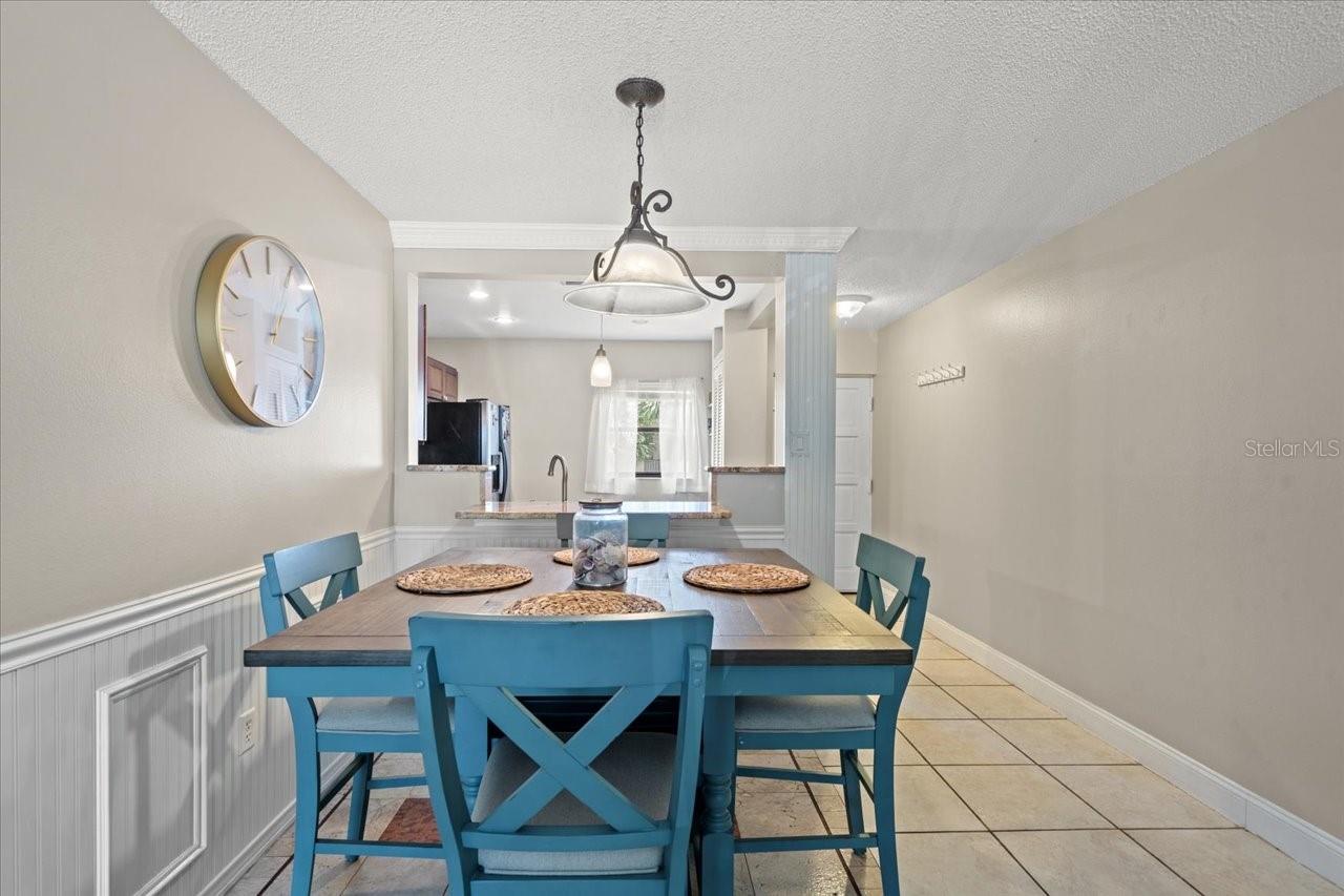 Listing photo id 10 for 2650 Countryside Boulevard A210