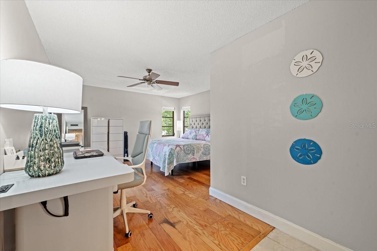 Listing photo id 17 for 2650 Countryside Boulevard A210