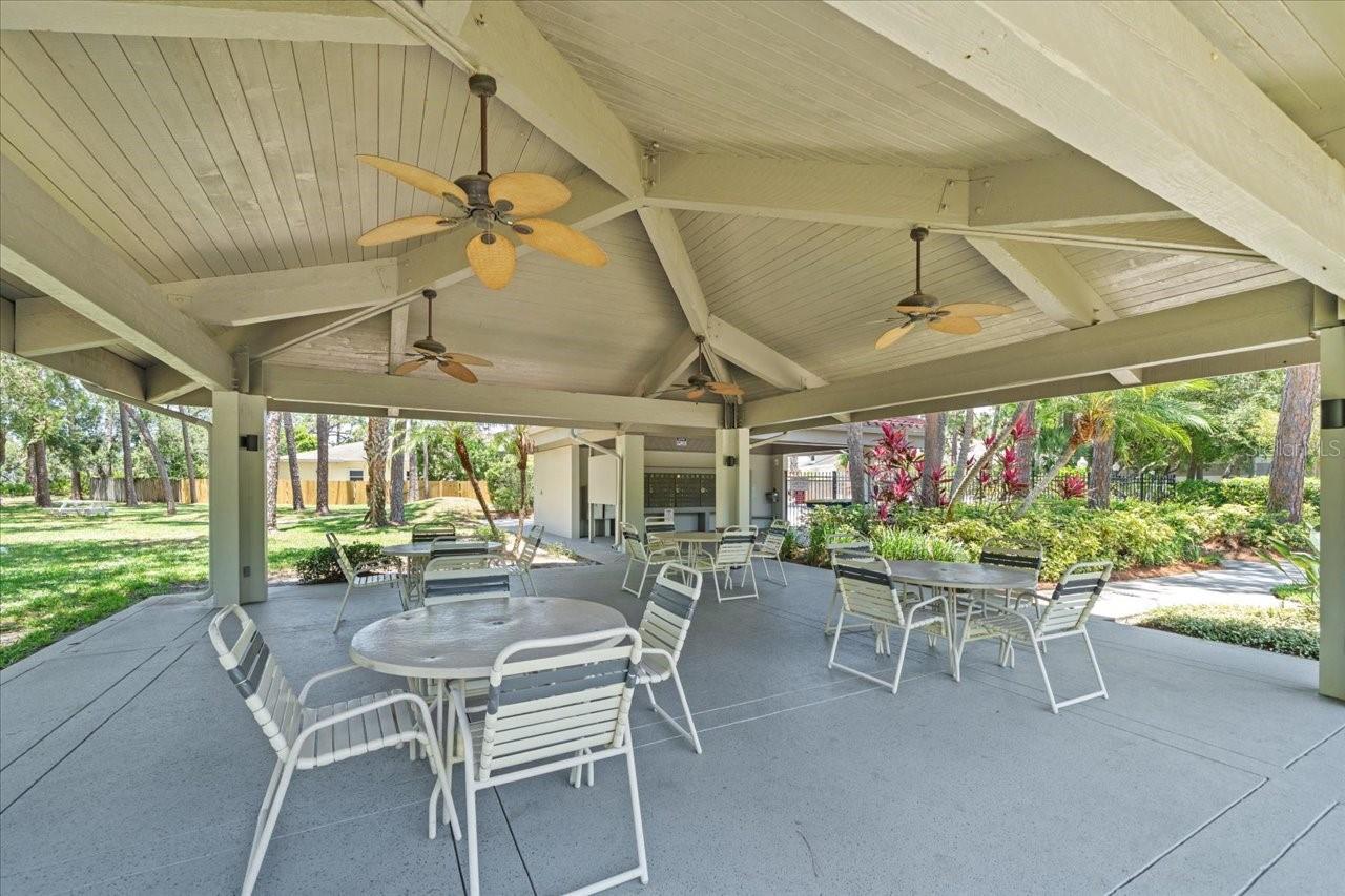 Listing photo id 29 for 2650 Countryside Boulevard A210
