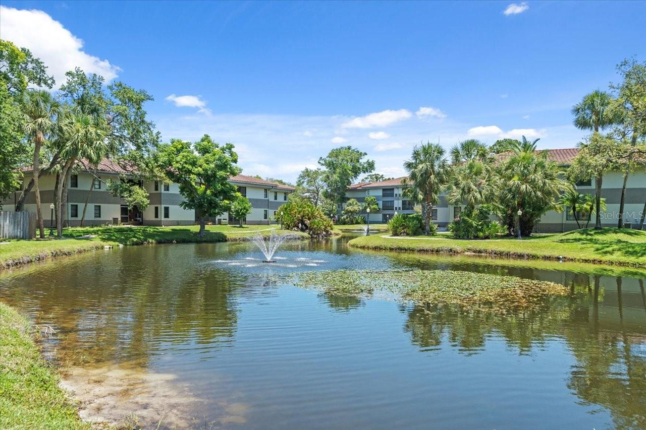 Listing photo id 31 for 2650 Countryside Boulevard A210