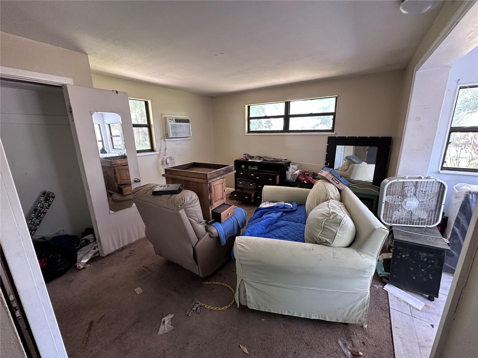 Image 10 of 13 For 314 Dickman Drive Sw