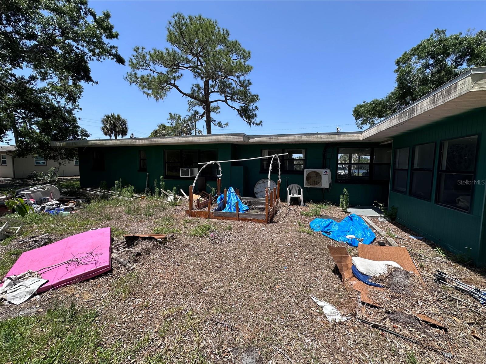 Image 2 of 13 For 314 Dickman Drive Sw