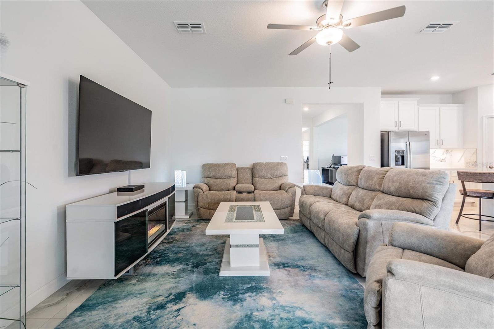 Image 14 of 98 For 10381 Tupper Cay Drive