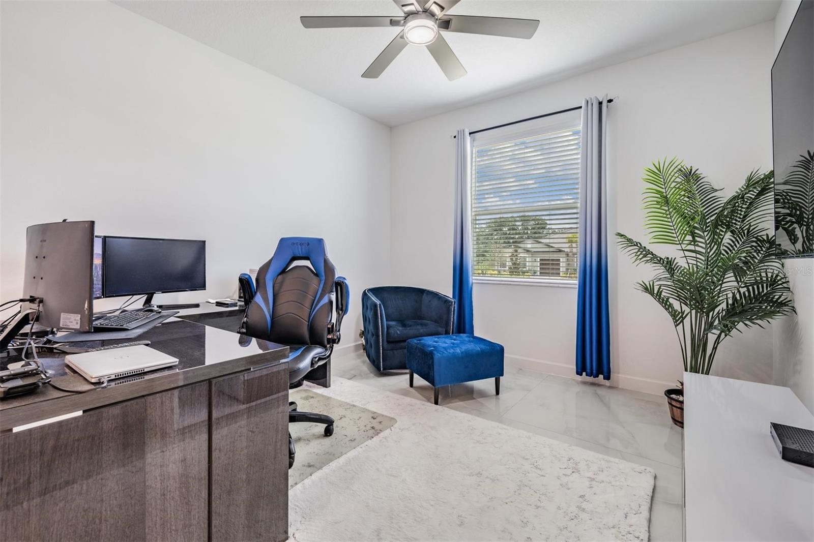 Image 26 of 98 For 10381 Tupper Cay Drive