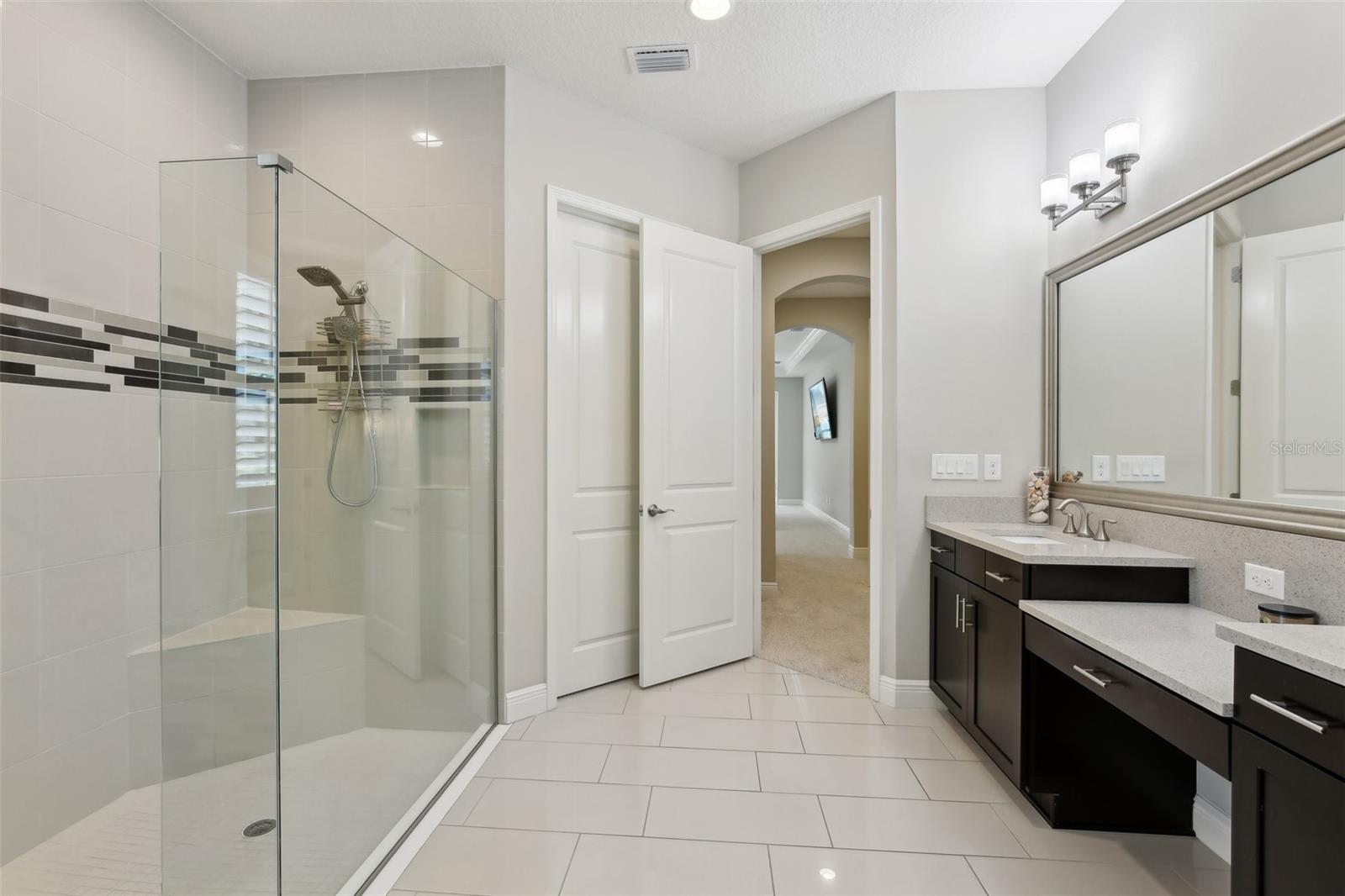 Listing photo id 32 for 14715 Fishhawk Preserve Drive