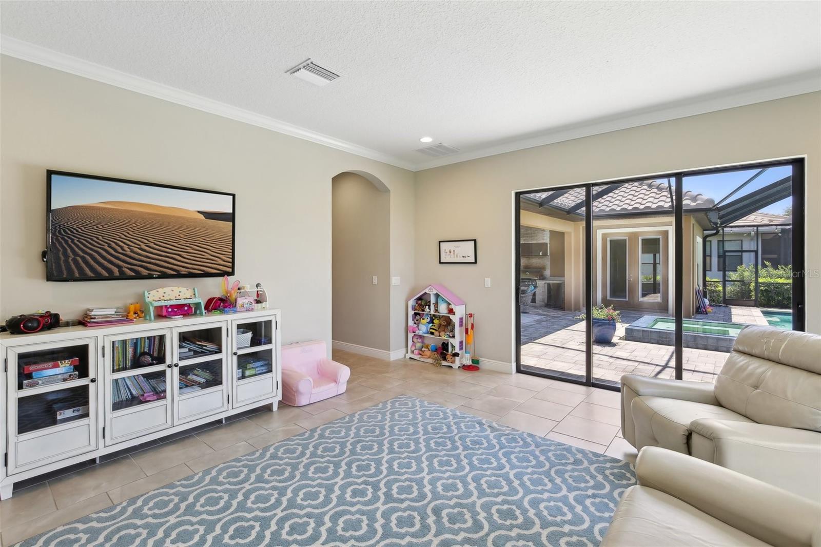 Listing photo id 47 for 14715 Fishhawk Preserve Drive