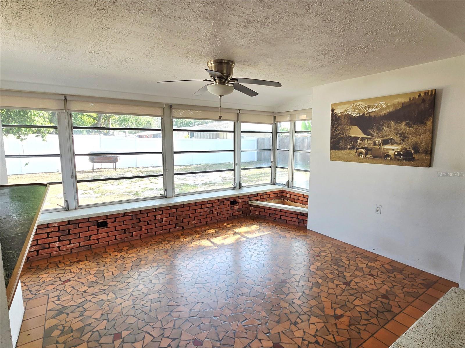 Image 16 of 33 For 11735 86th Avenue