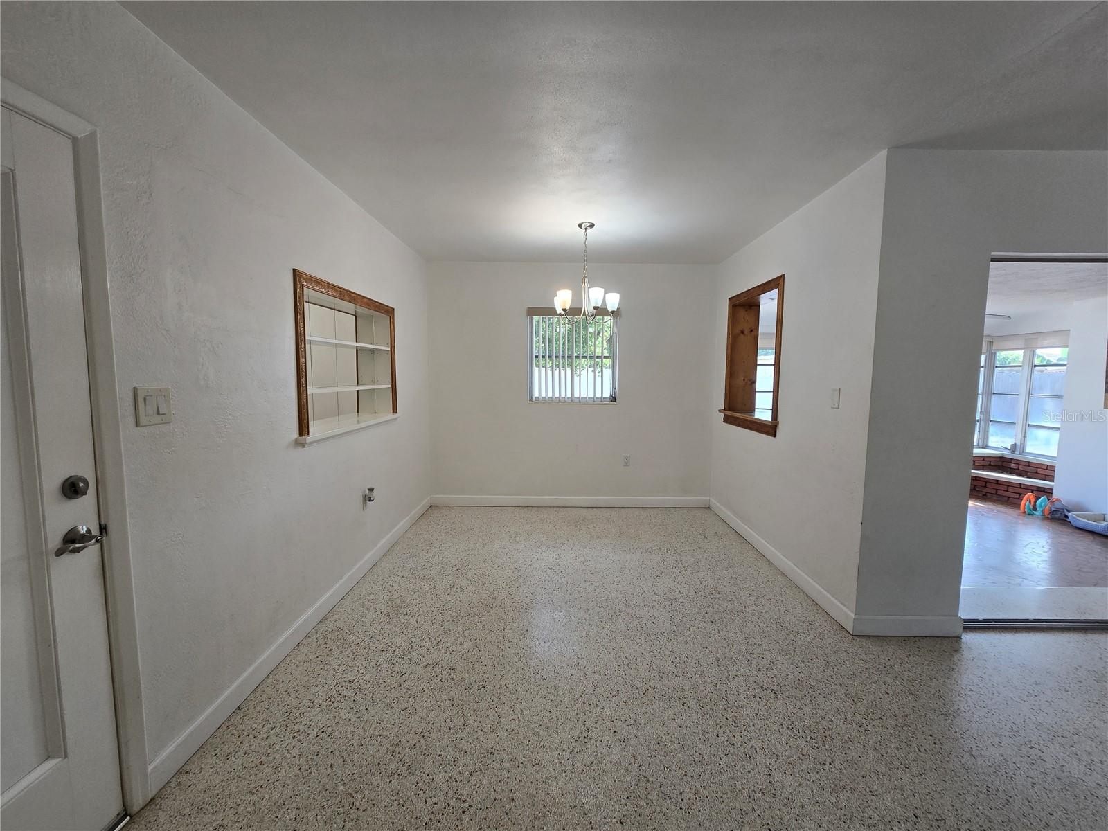 Image 5 of 33 For 11735 86th Avenue