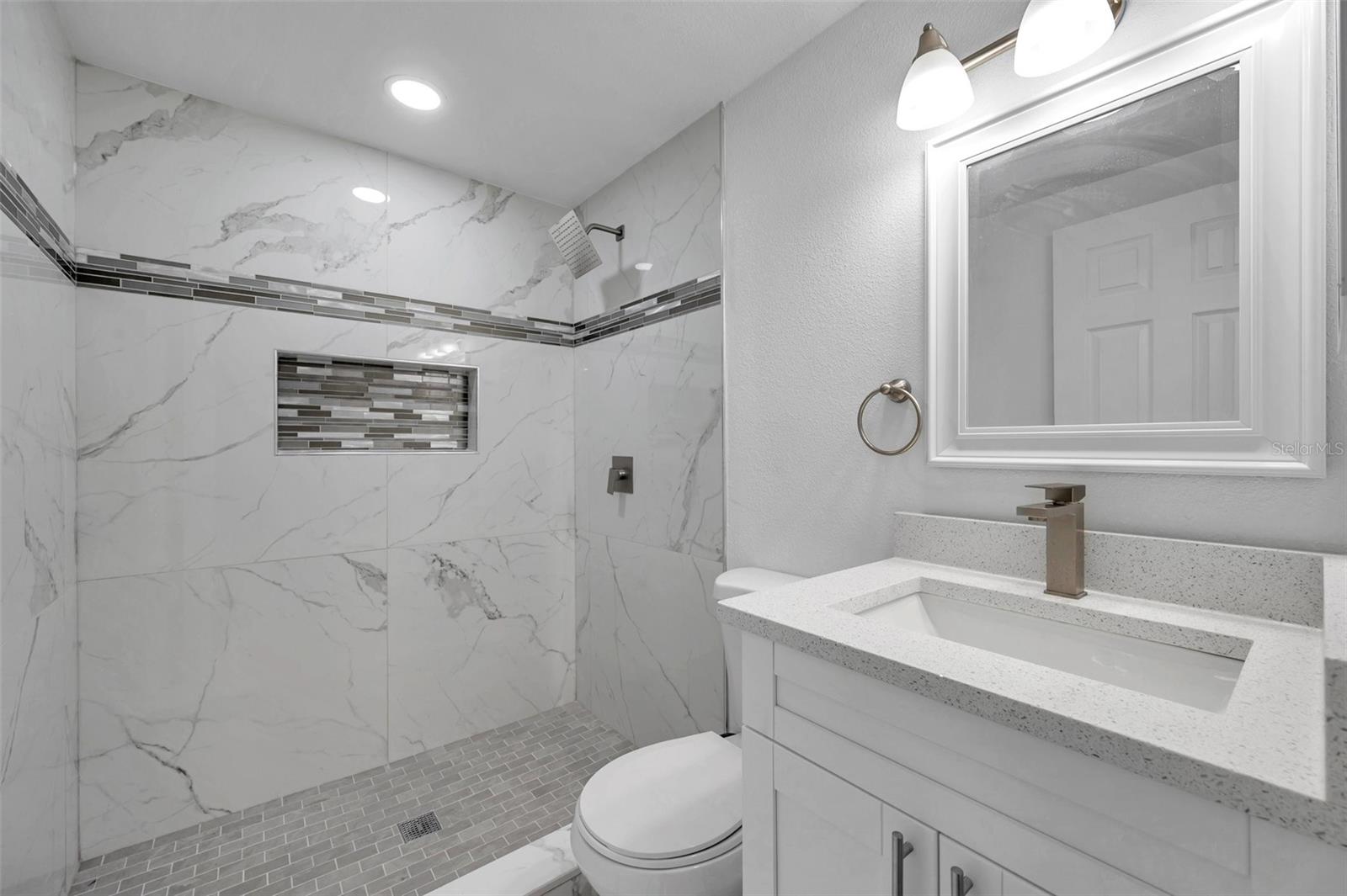 Listing photo id 13 for 6309 7th Avenue