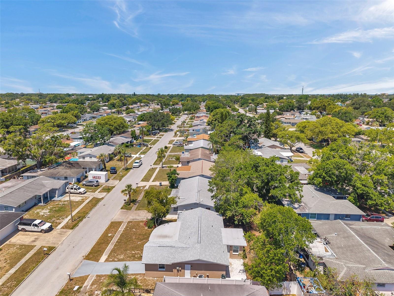 Listing photo id 24 for 6309 7th Avenue