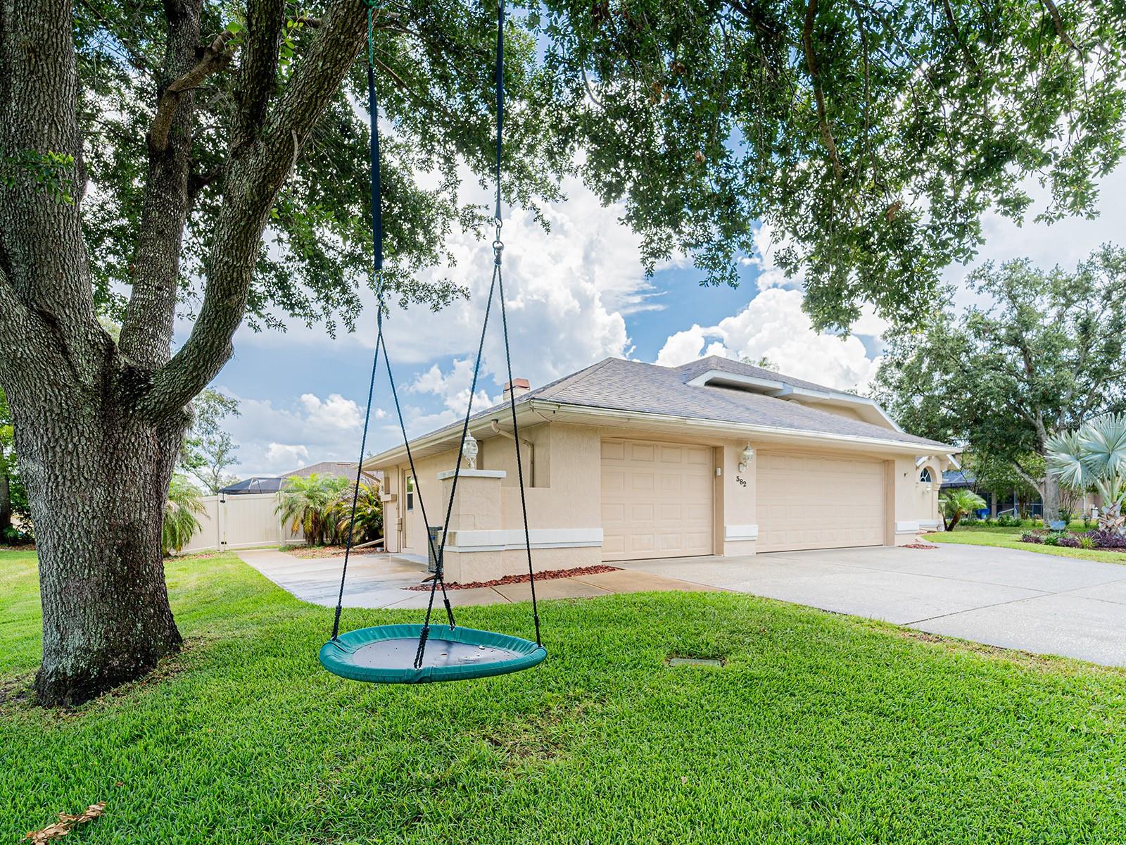 Image 22 of 23 For 382 Florian Way