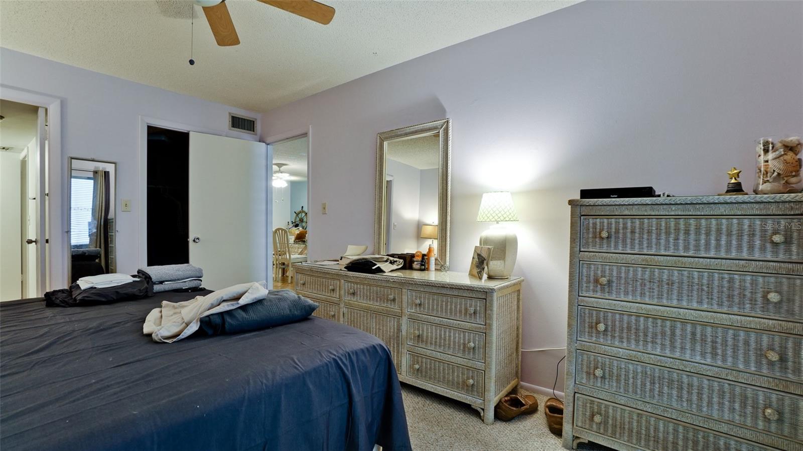 Image 11 of 43 For 3534 Lake Bayshore Drive 118