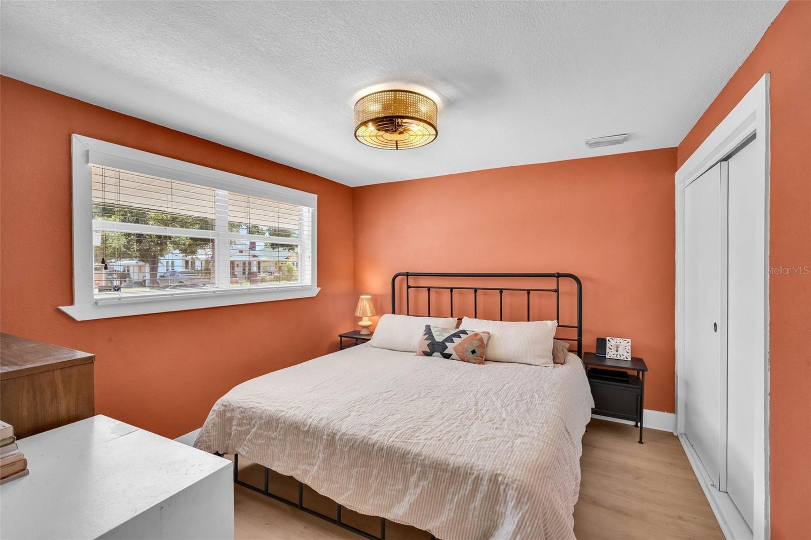 Listing photo id 10 for 504 7th Avenue Sw