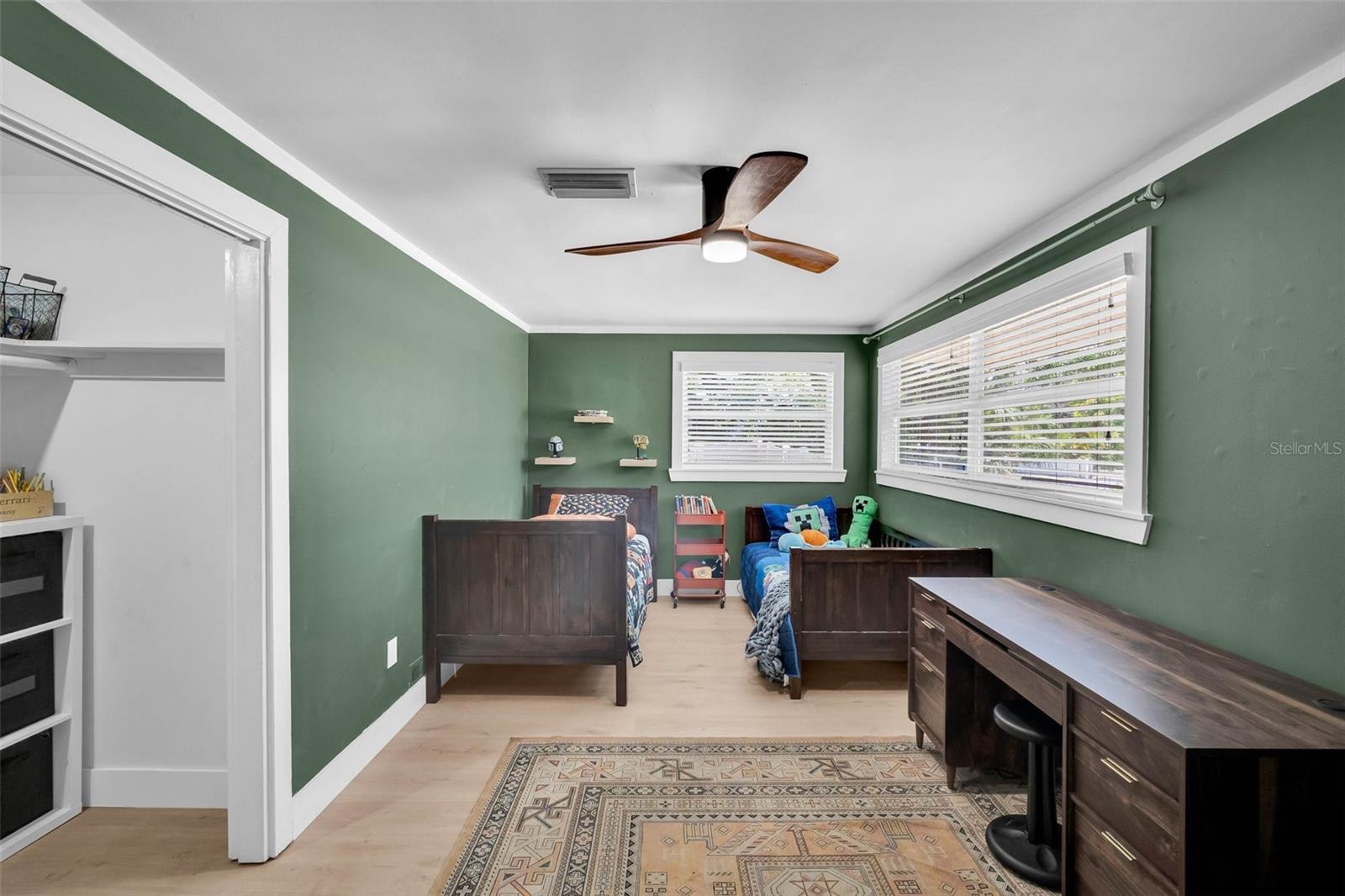 Listing photo id 18 for 504 7th Avenue Sw