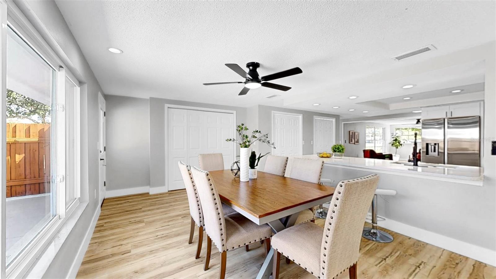 Image 11 of 74 For 829 Riverside Drive
