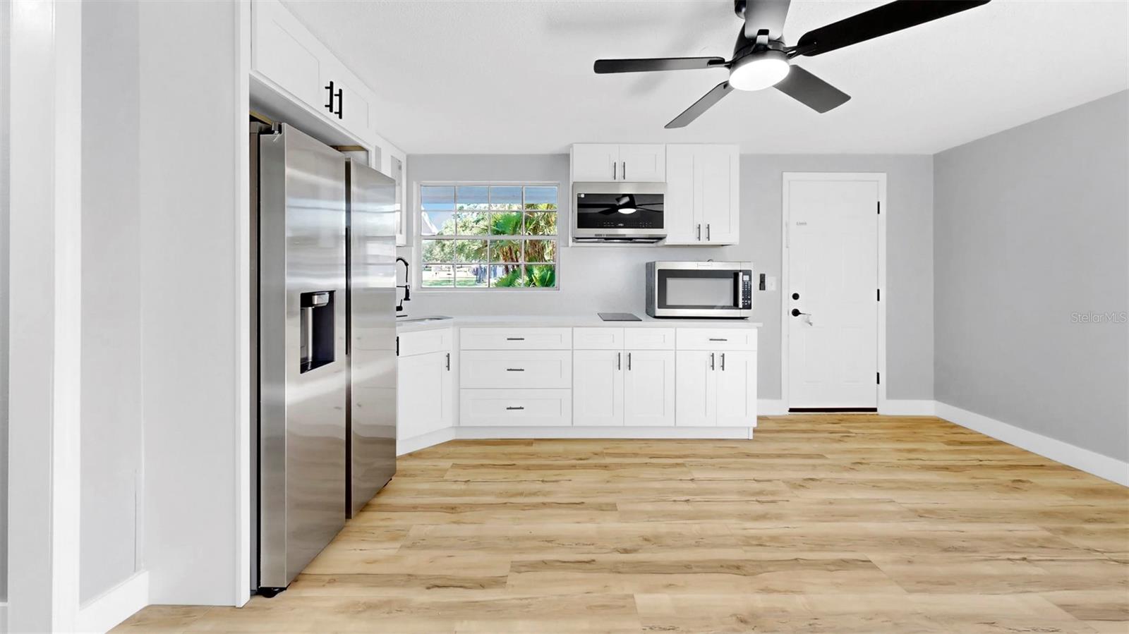 Image 15 of 74 For 829 Riverside Drive