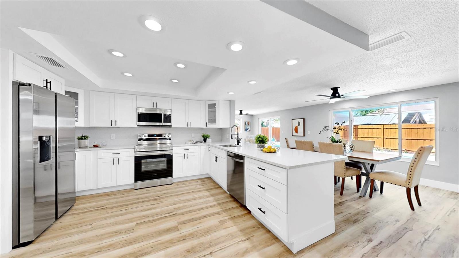 Image 21 of 74 For 829 Riverside Drive