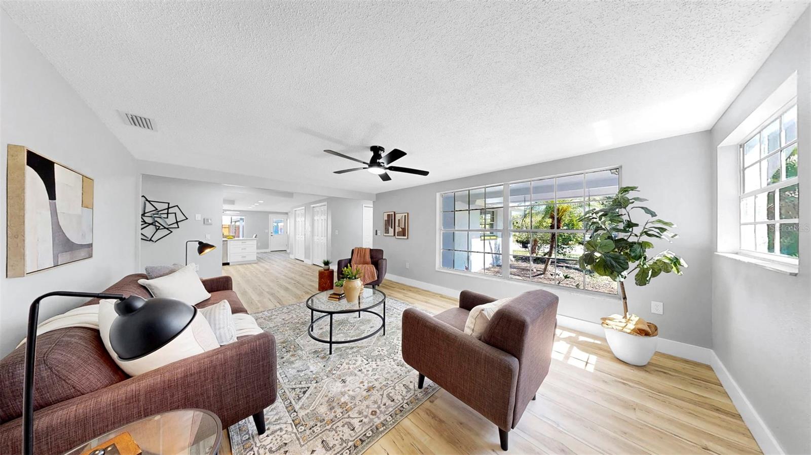 Image 22 of 74 For 829 Riverside Drive