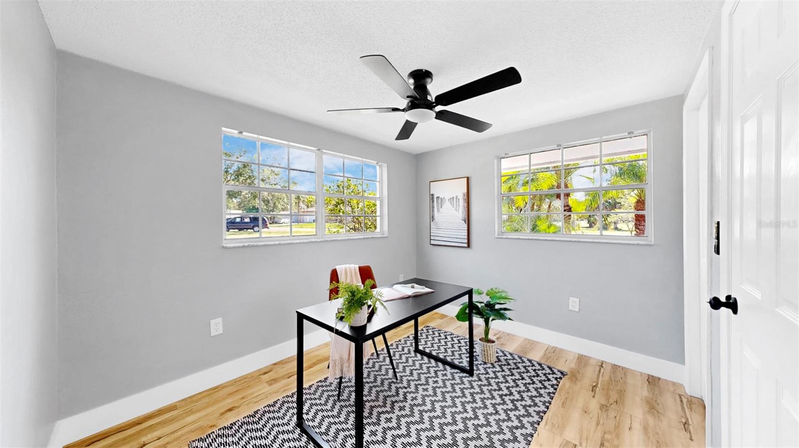 Image 37 of 74 For 829 Riverside Drive