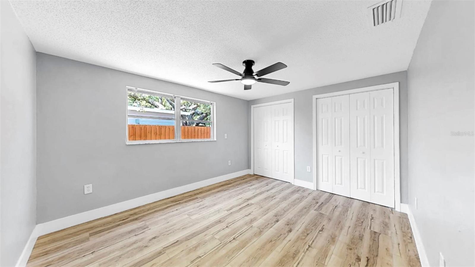 Image 39 of 74 For 829 Riverside Drive