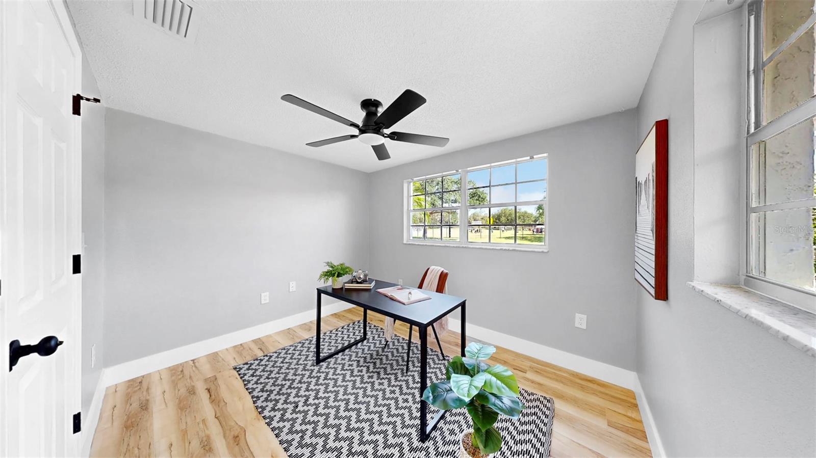 Image 41 of 74 For 829 Riverside Drive