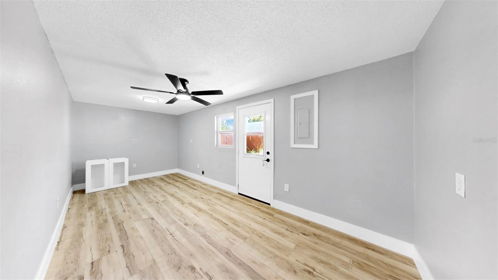 Image 48 of 74 For 829 Riverside Drive