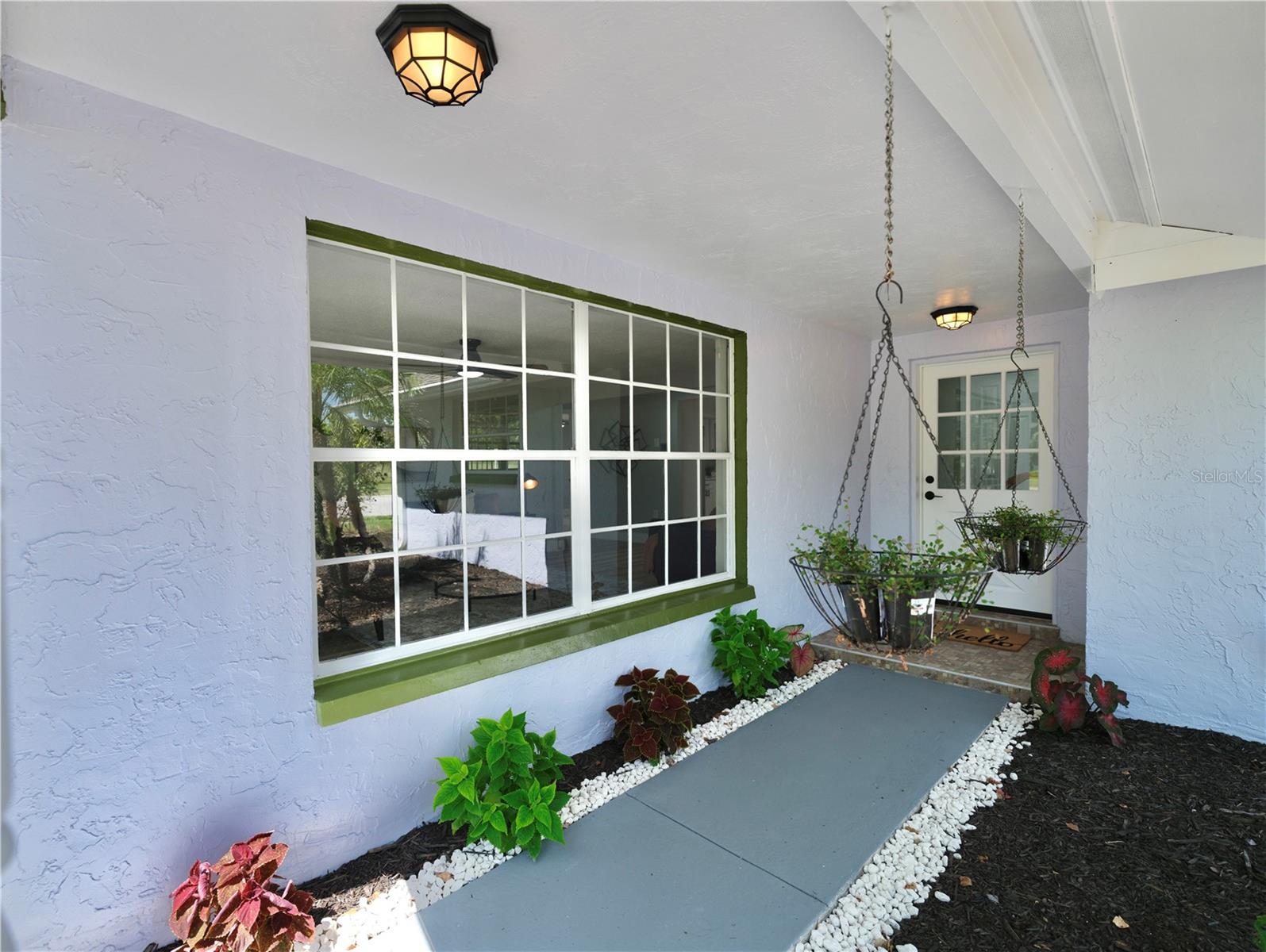 Image 5 of 74 For 829 Riverside Drive