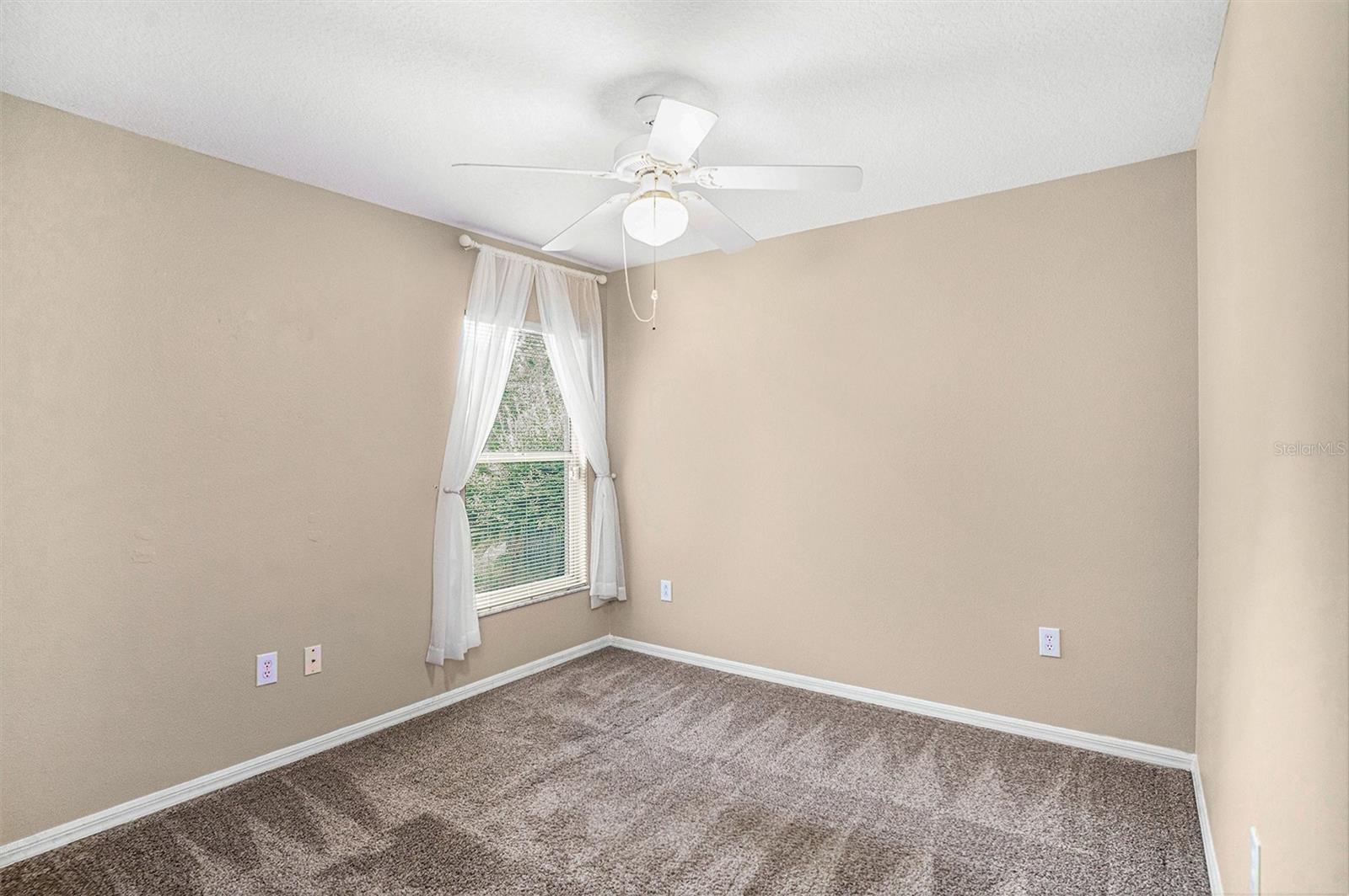 Image 17 of 21 For 1802 Durkee Place
