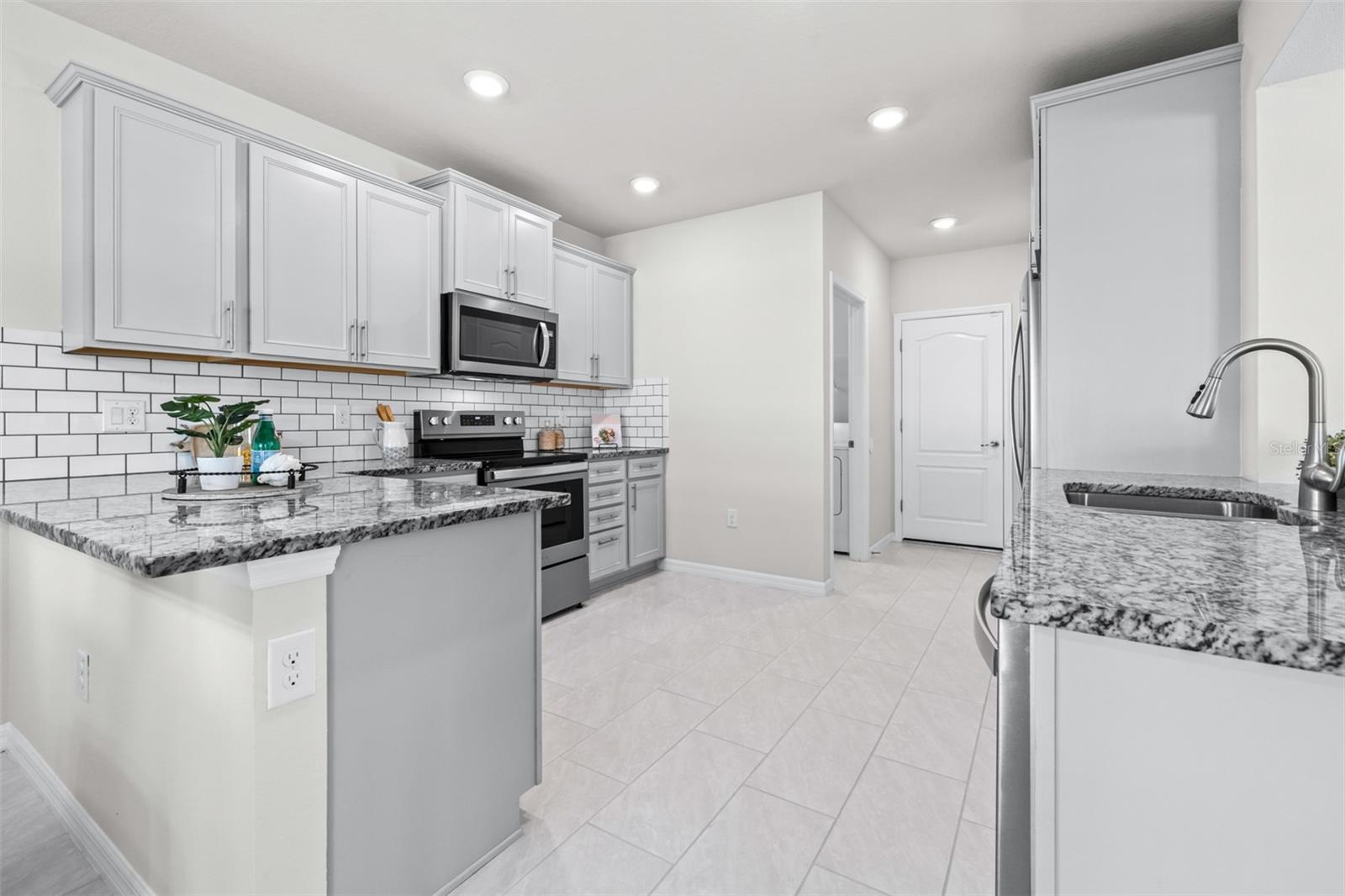 Image 8 of 37 For 6563 Ryestone Way