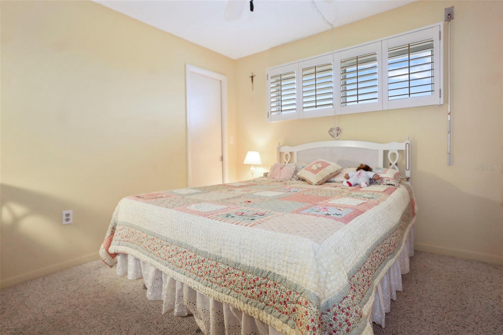 Image 14 of 33 For 4550 Cove Circle 1003