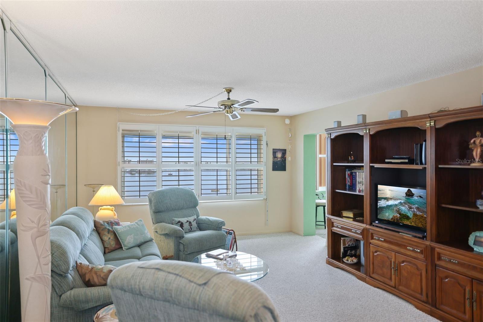 Image 8 of 33 For 4550 Cove Circle 1003