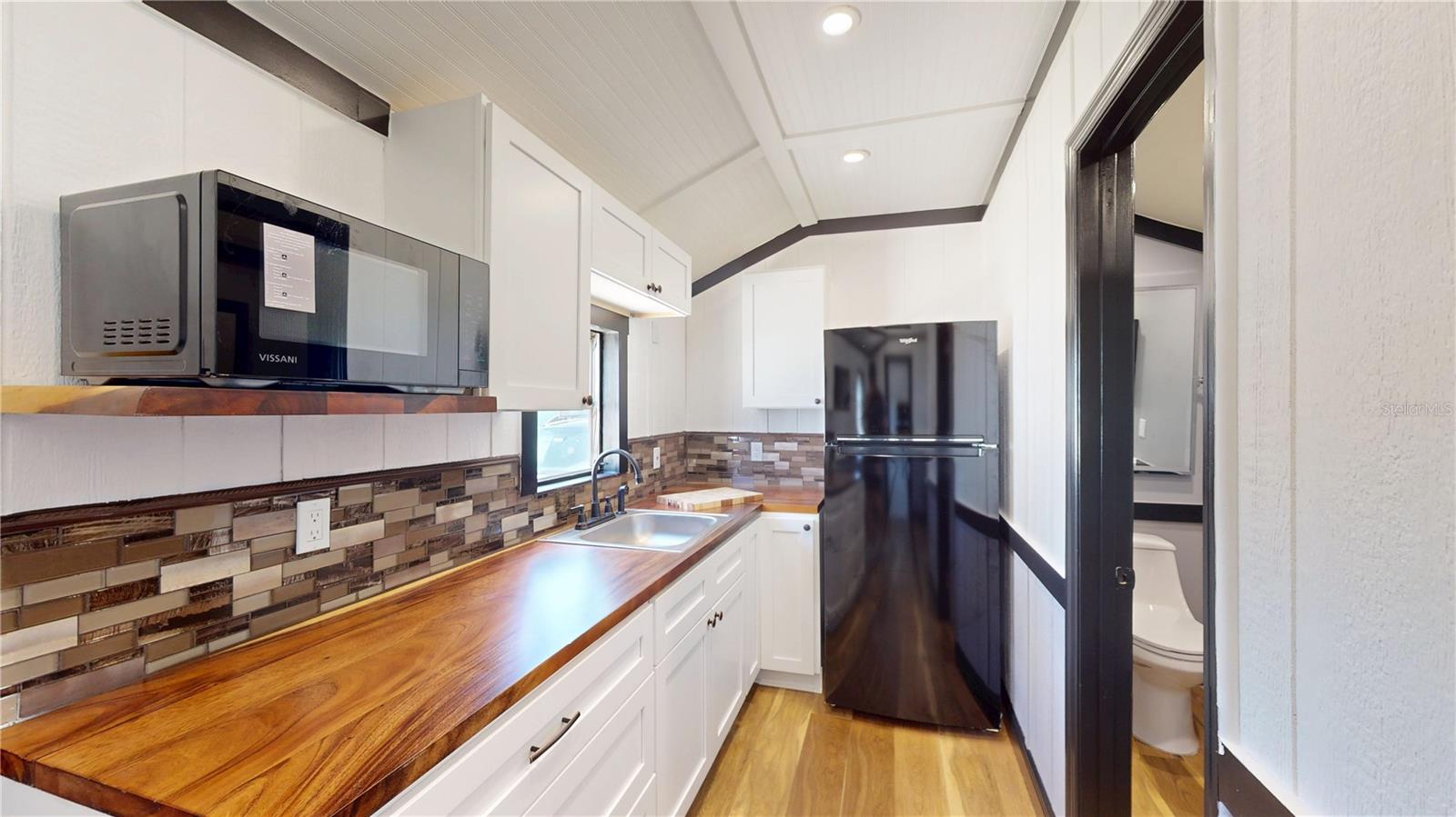 Image 18 of 33 For 7091 Westwind Street