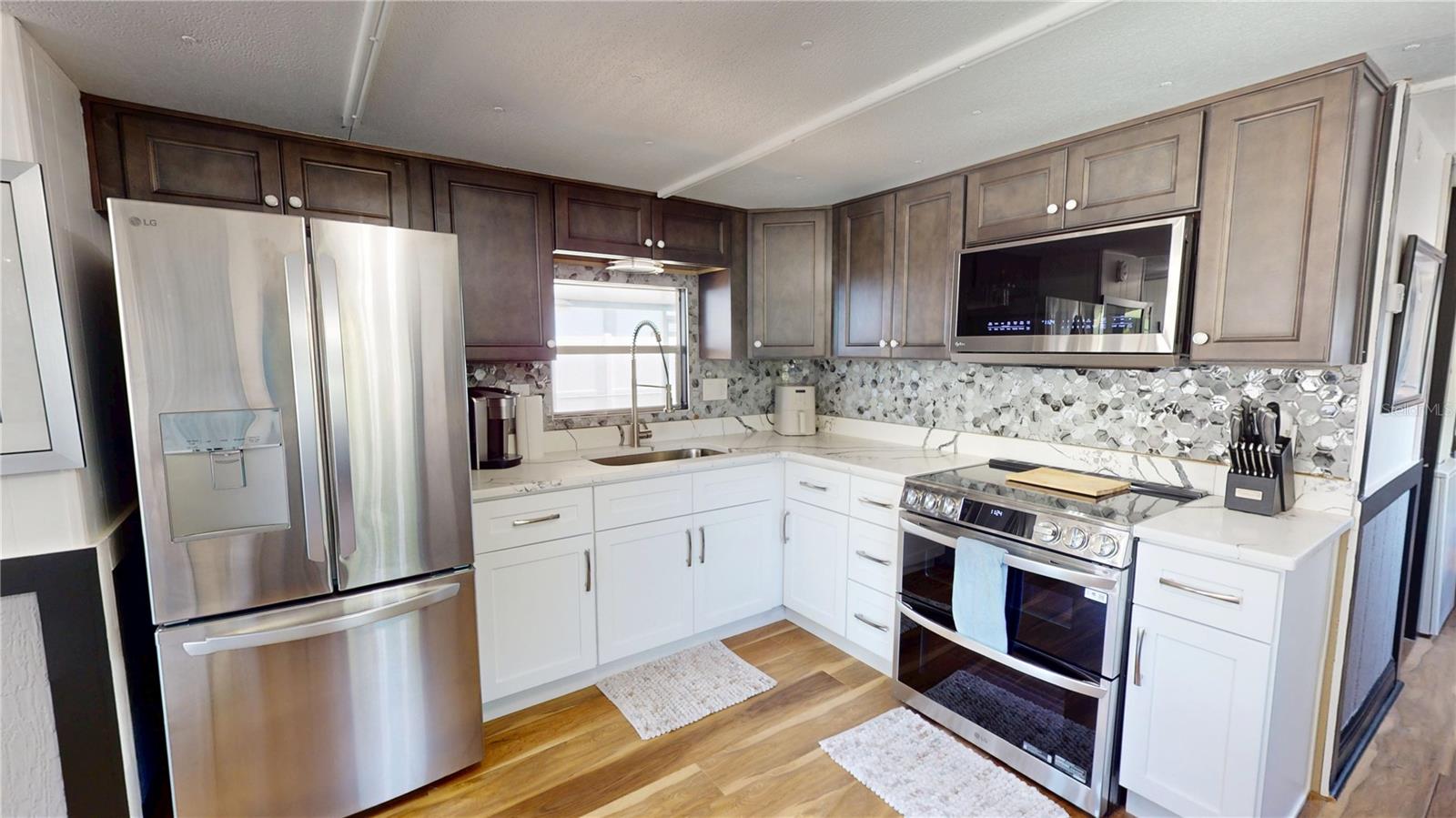 Image 4 of 33 For 7091 Westwind Street