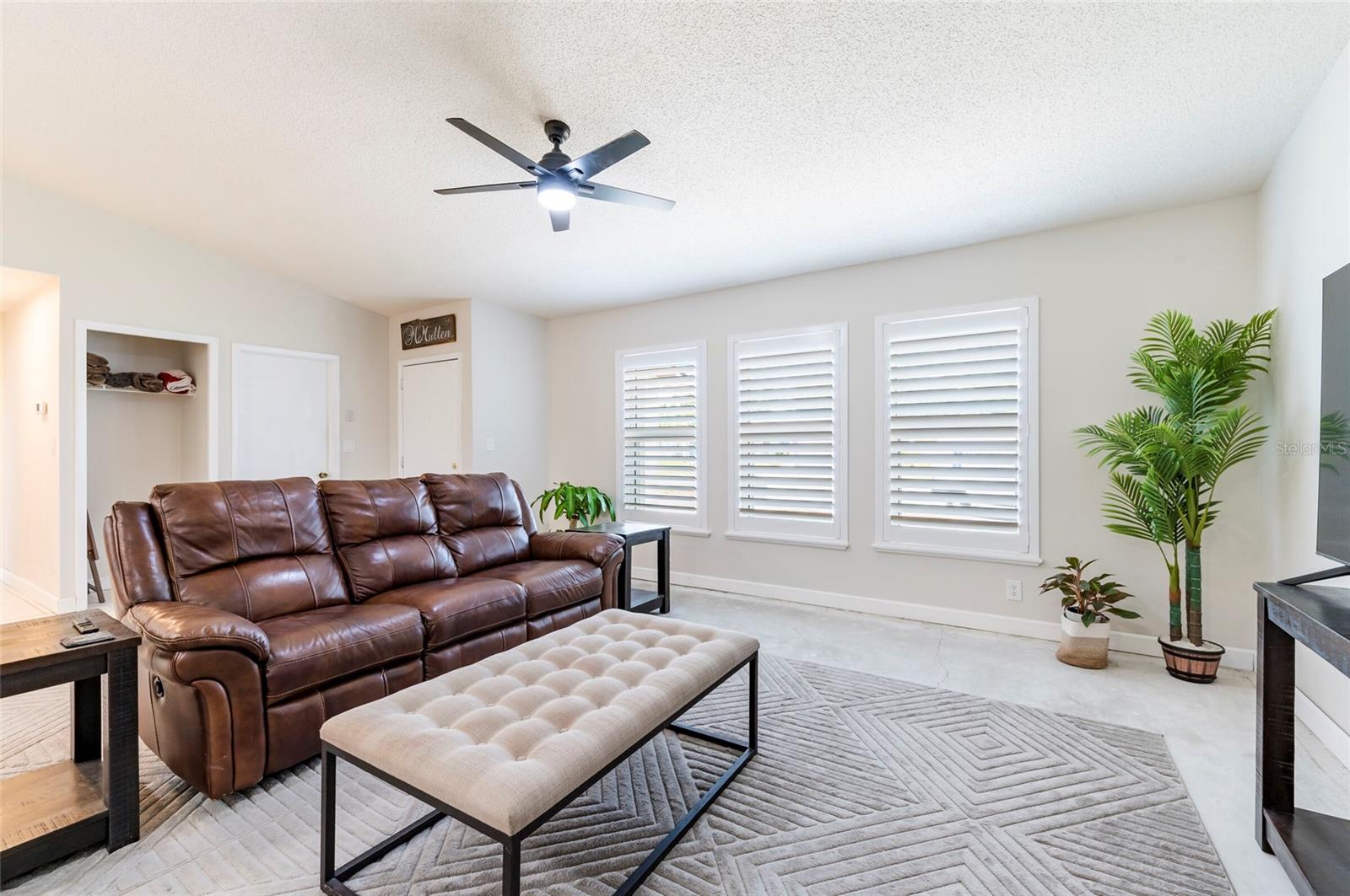 Image 10 of 31 For 1818 Willow Oak Drive