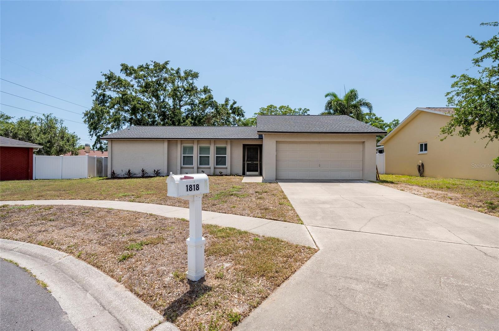 Image 3 of 31 For 1818 Willow Oak Drive