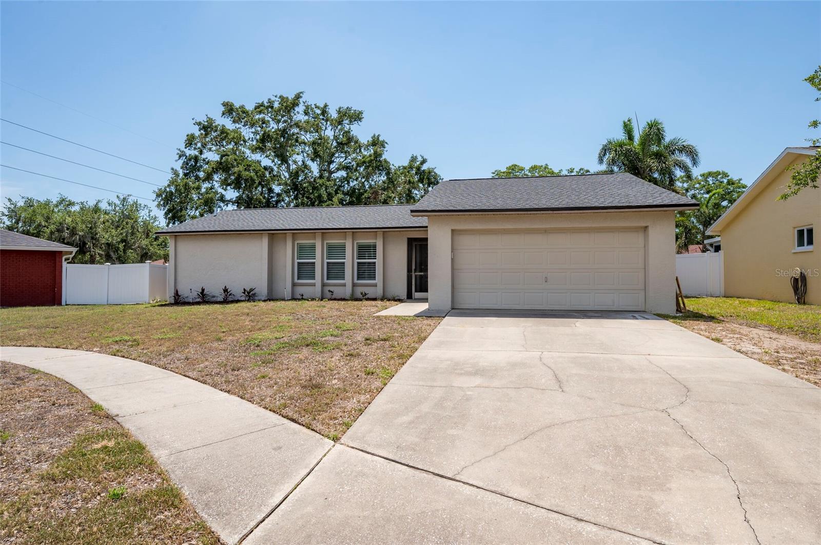 Image 4 of 31 For 1818 Willow Oak Drive