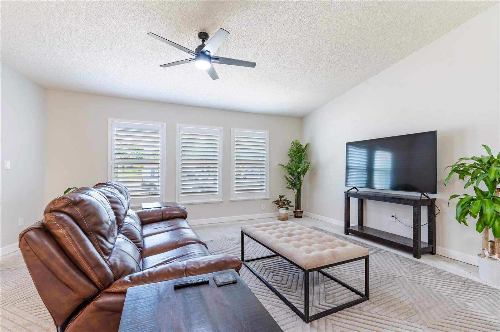 Image 8 of 31 For 1818 Willow Oak Drive